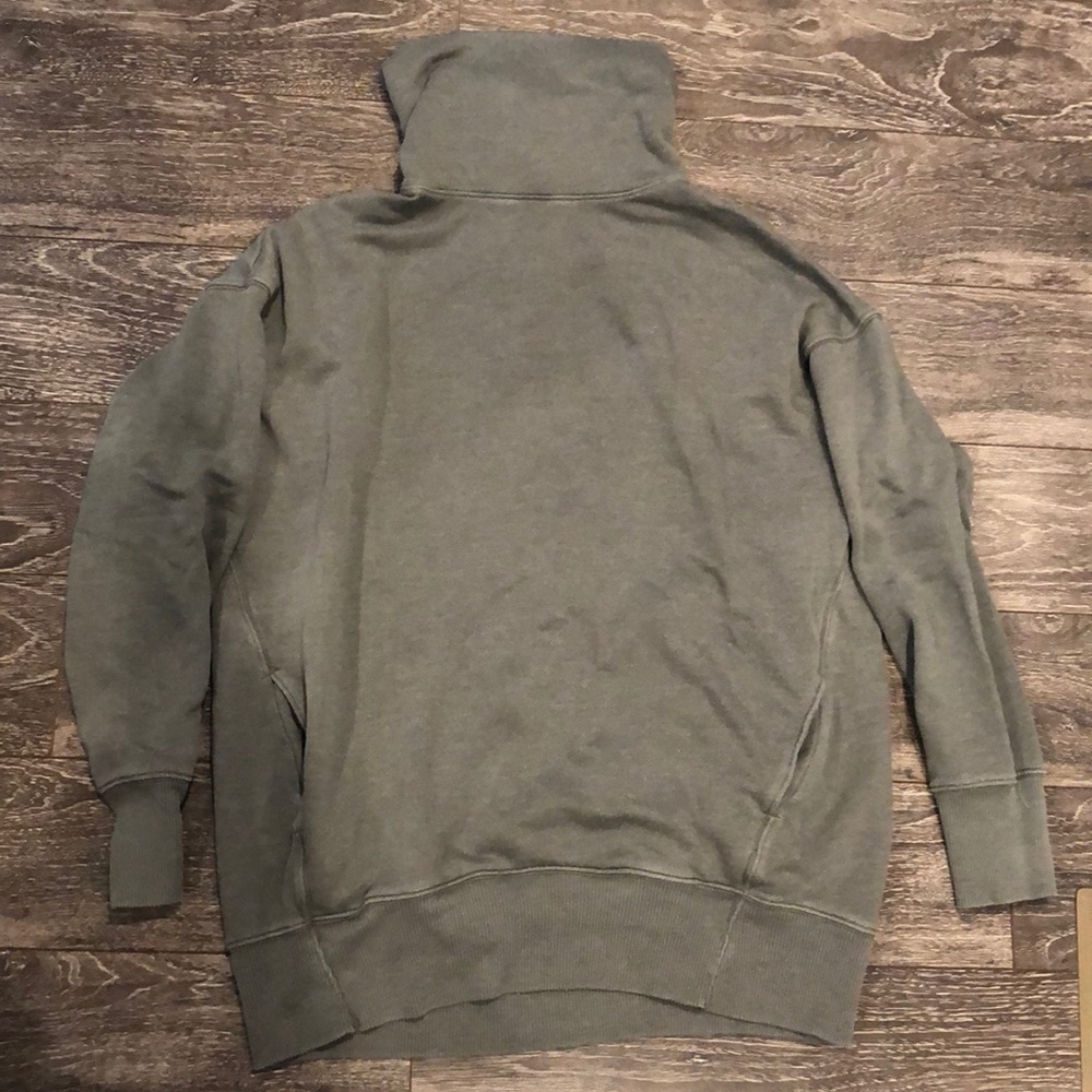 Aerie slouchy turtleneck sweatshirt